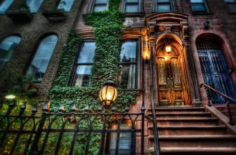 Townhouse Design: Go Classic