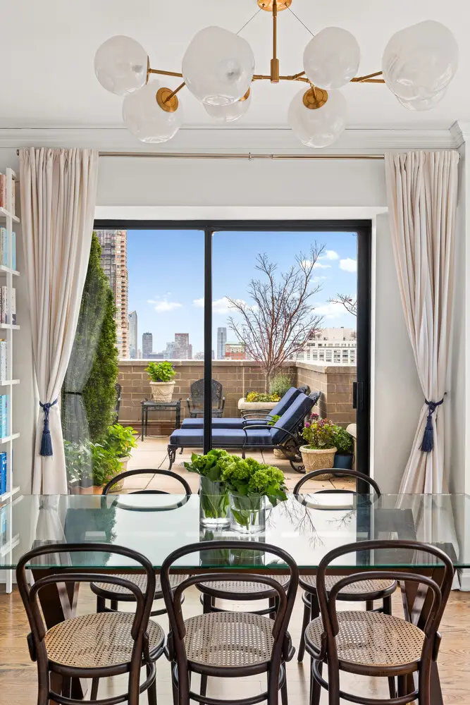 400 East 70th Street