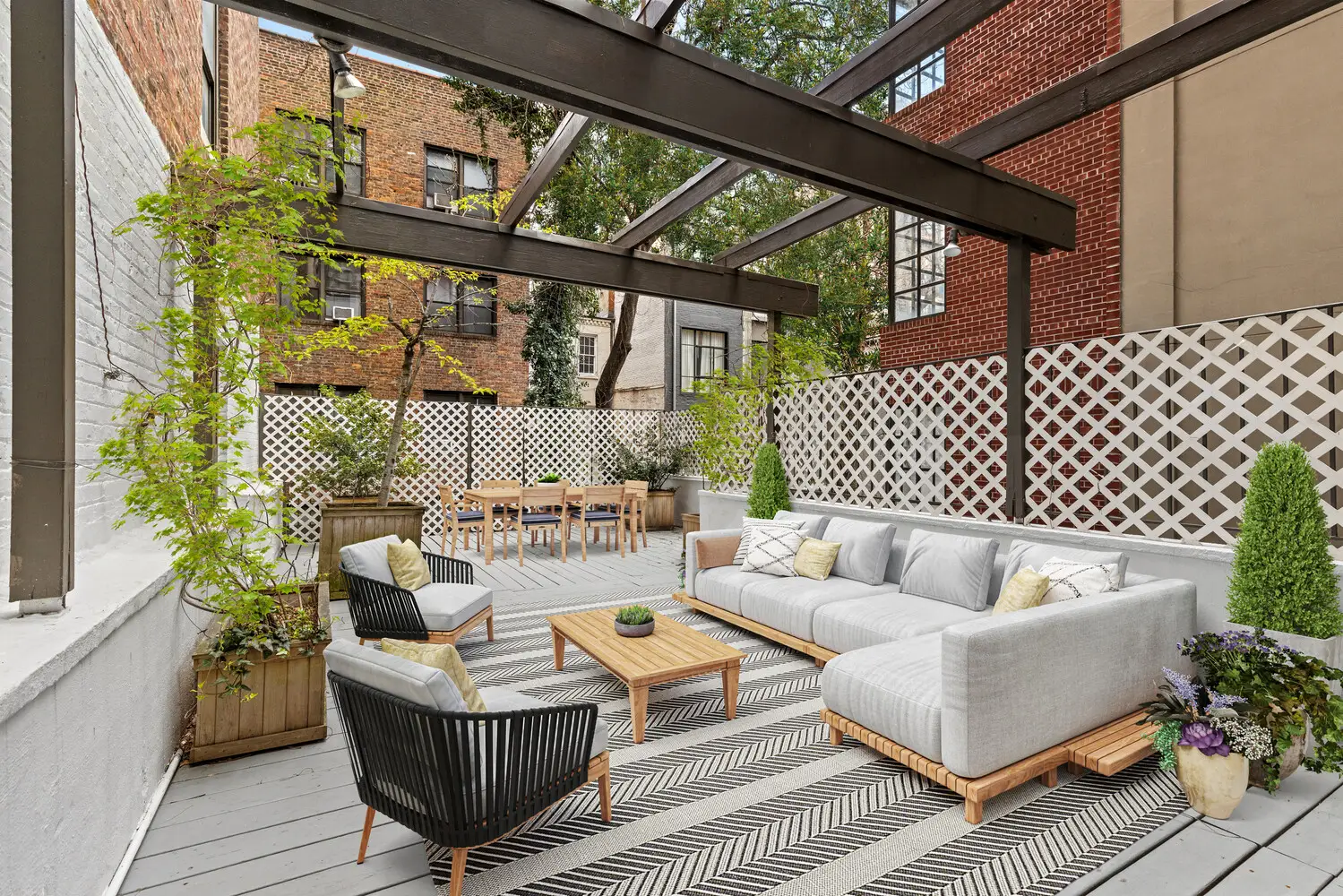 121 East 61st Street