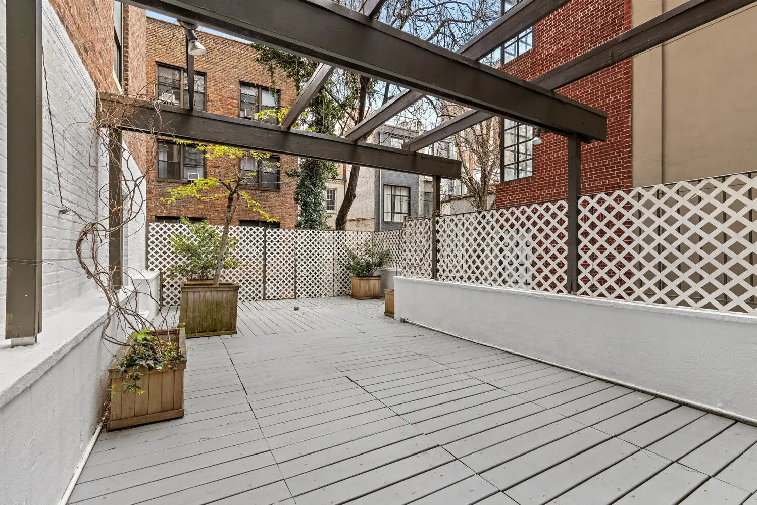 121 East 61st Street