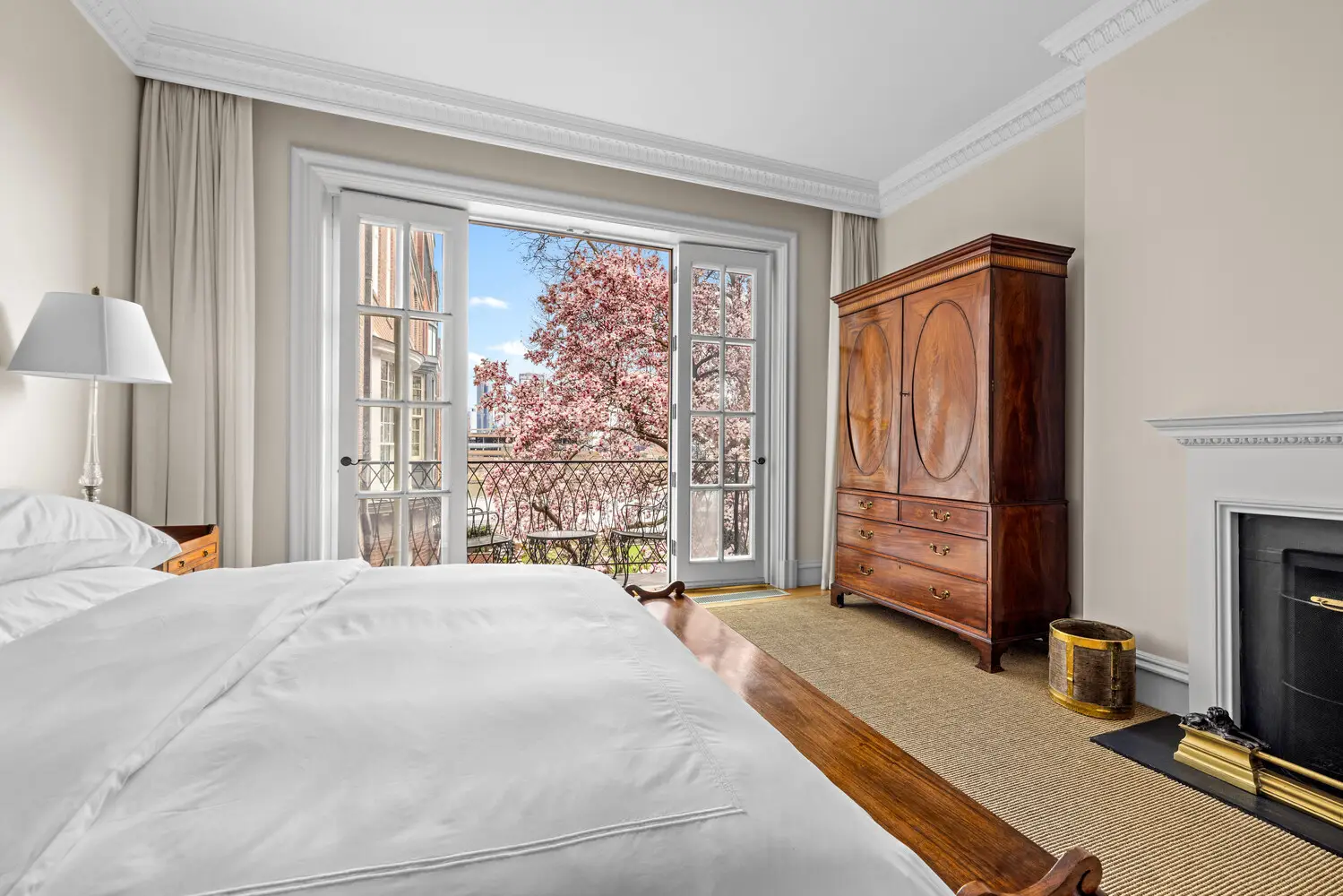 Property at 15 Sutton Place