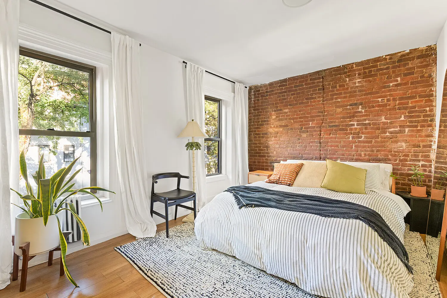 485 West 22nd Street