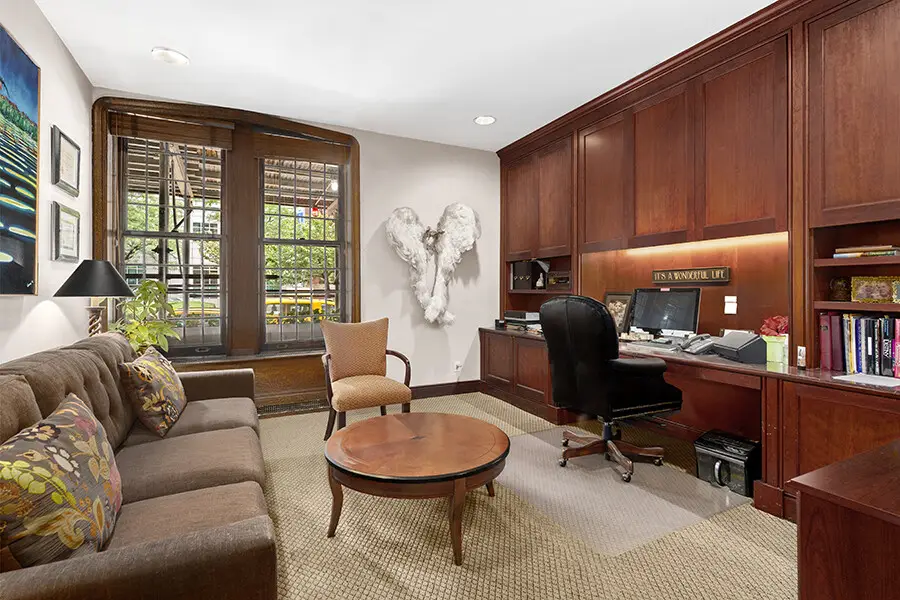 Property at 850 Park Avenue