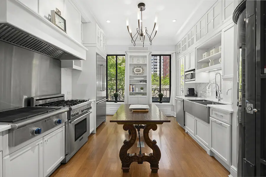 320 East 55th Street