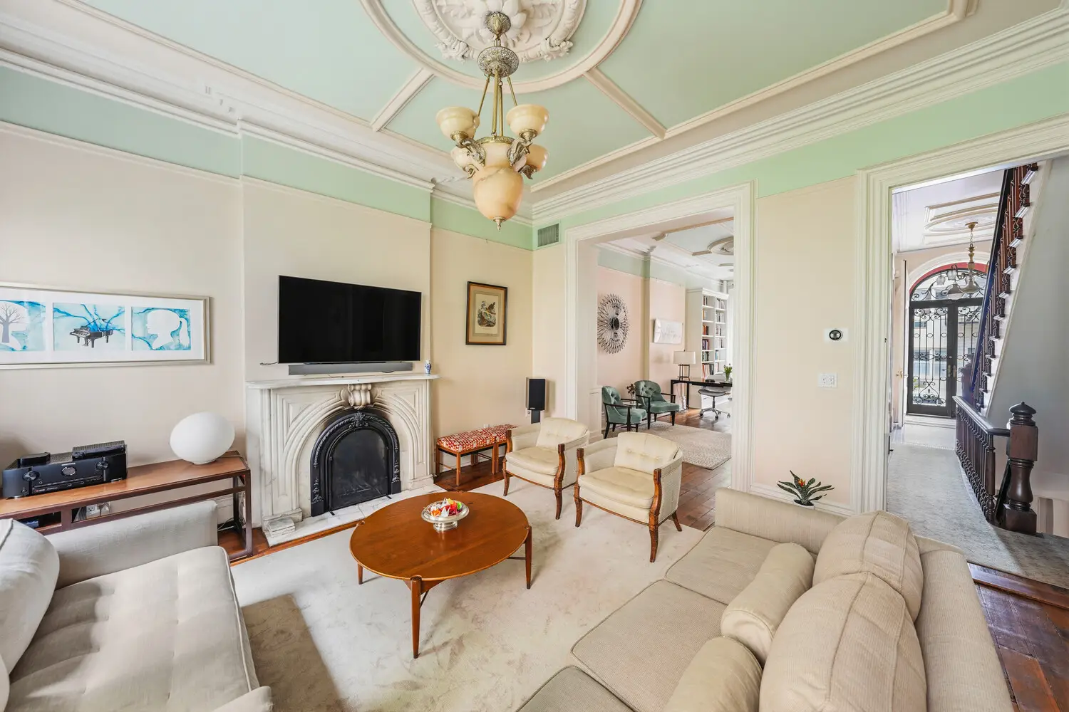 512 East 87th Street