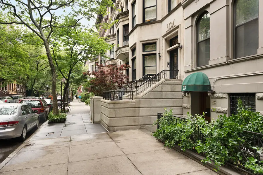 23 West 69th Street