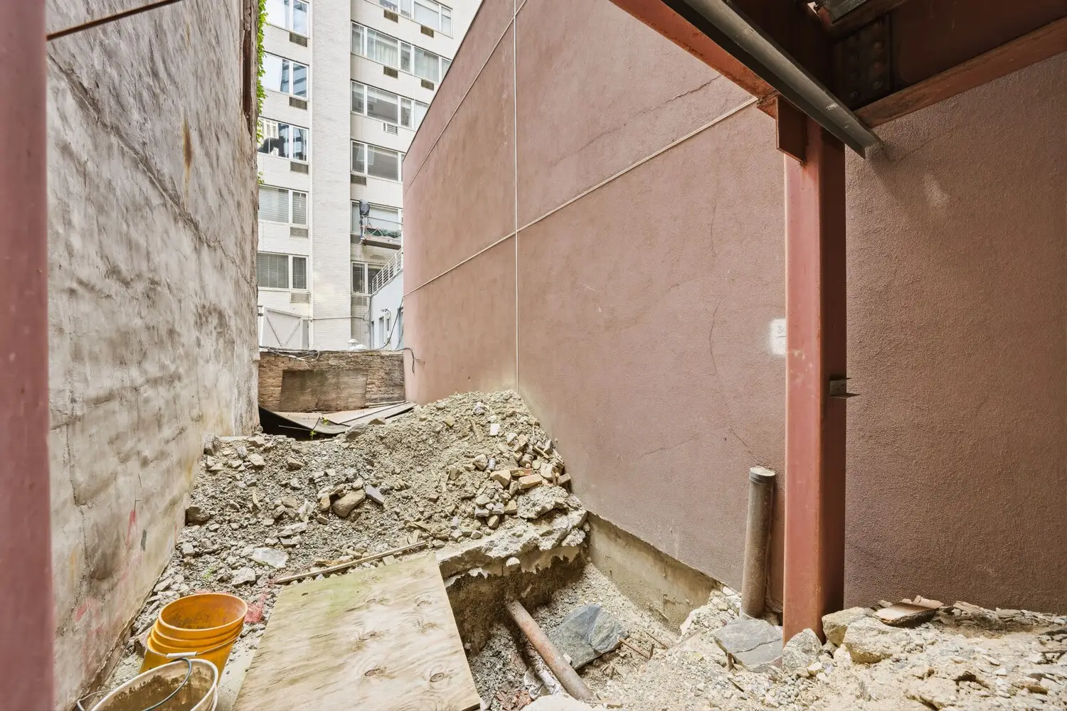 210 East 52nd Street