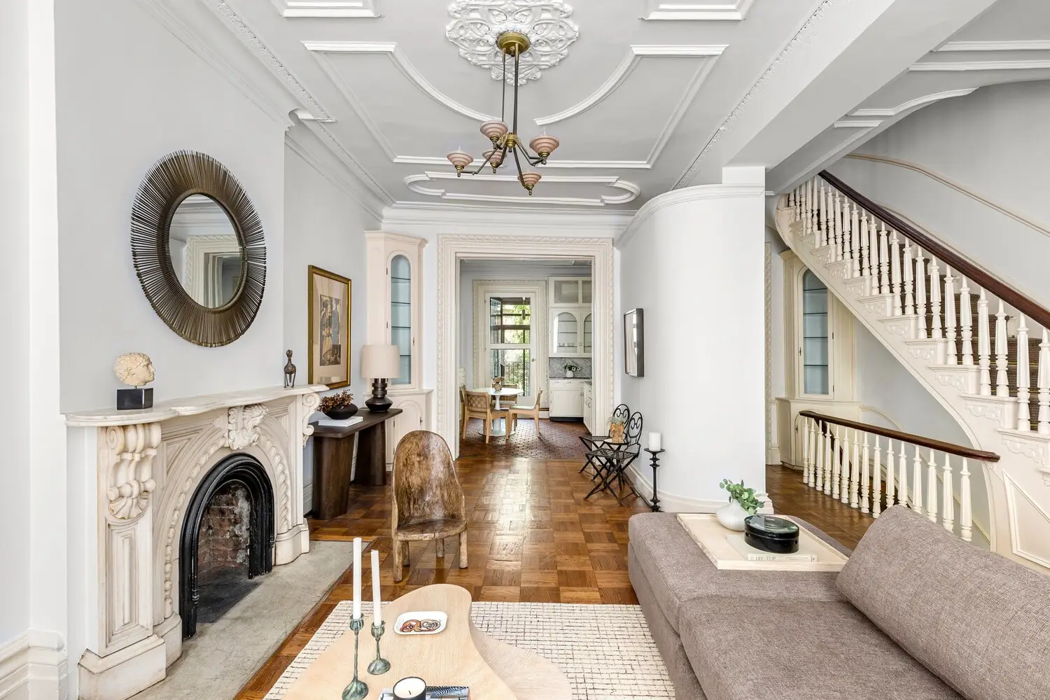 305 East 18th Street