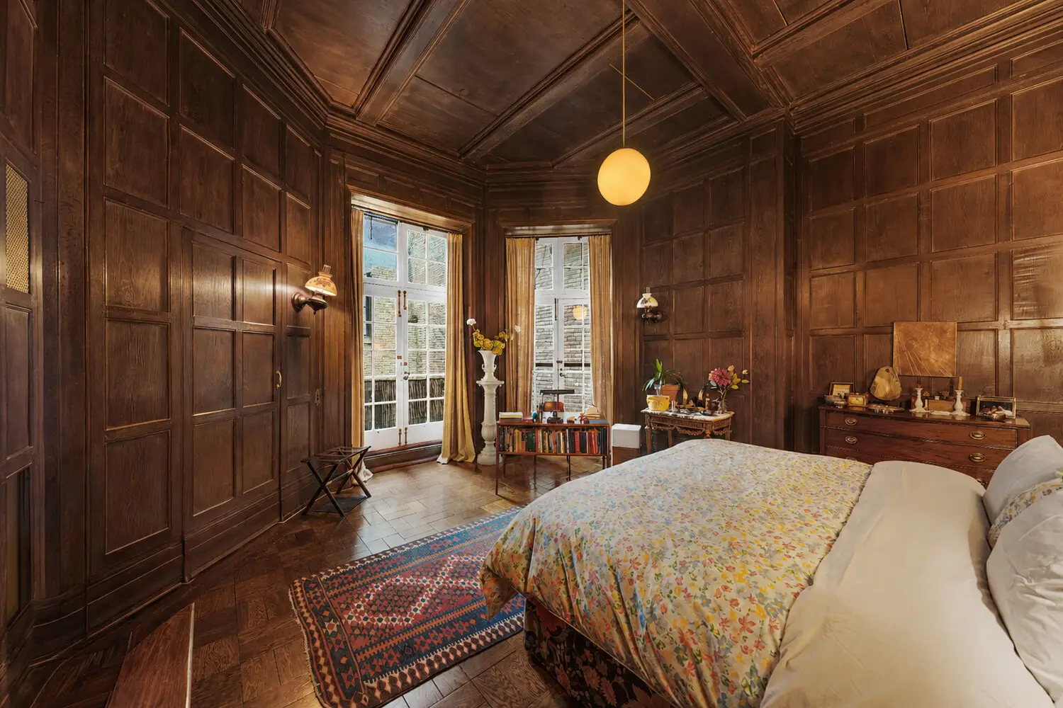 23 Washington Square N