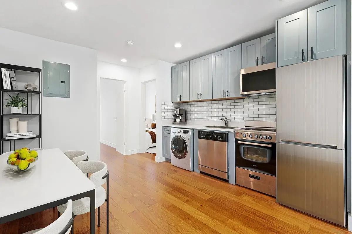 63 Lafayette Avenue